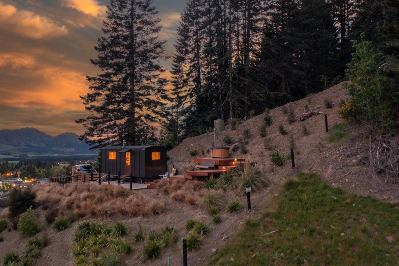 The Shepherds Hut - boutique retreat. Hanmer Springs Extérieur photo
