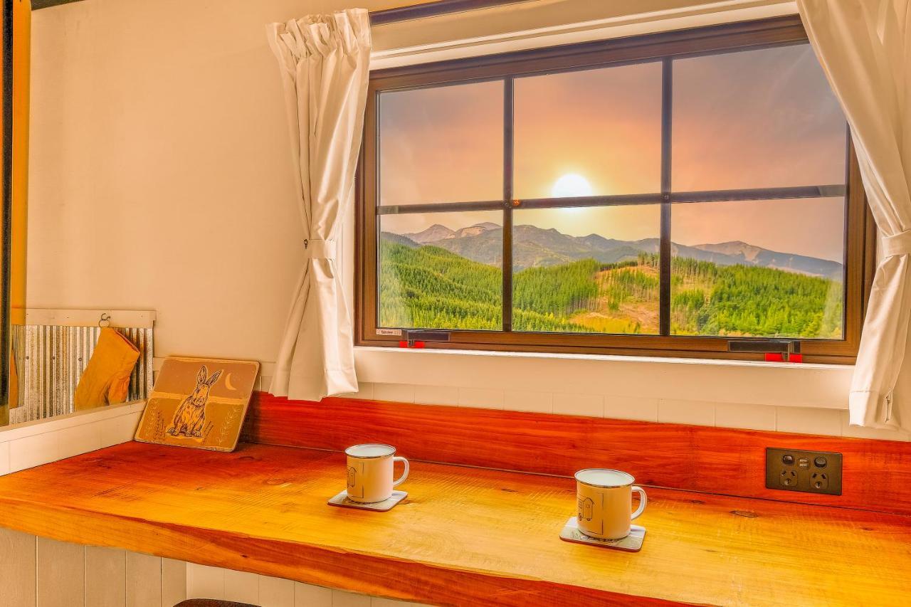 The Shepherds Hut - boutique retreat. Hanmer Springs Extérieur photo